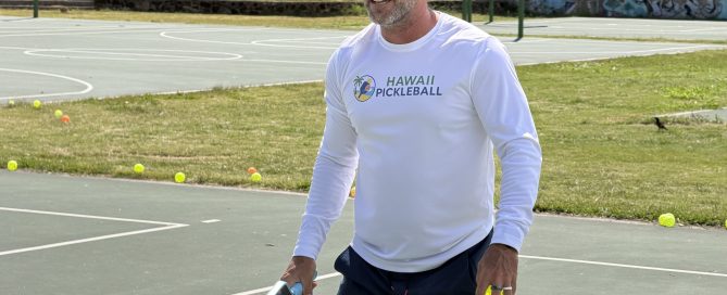 How to hit slice in pickleball